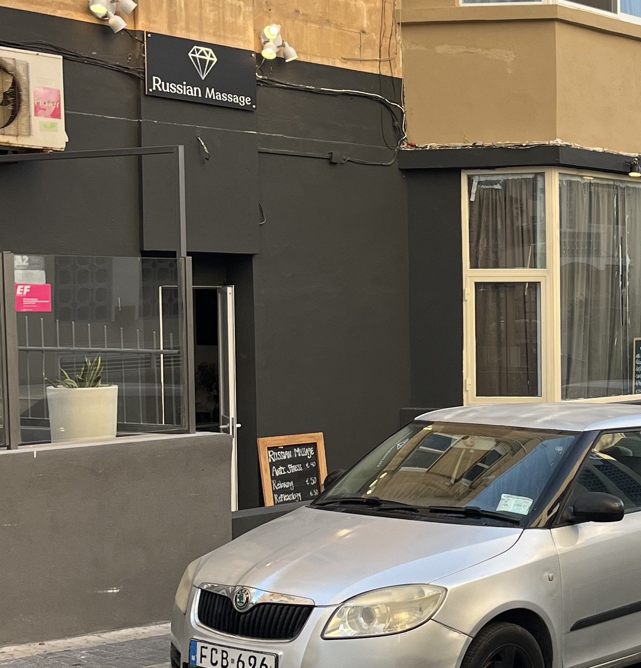 Fachada Massage Center - 32 Church St